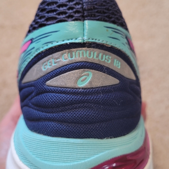 Asics Gel Cumulus 18 Size 6 women - Picture 6 of 9